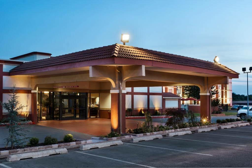 Broadway Inn & Suites Оклахома-Сіті Екстер'єр фото
